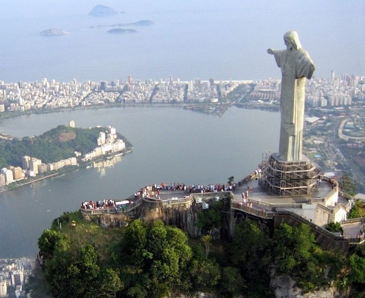 10 Most Famous Jesus Statues In The World