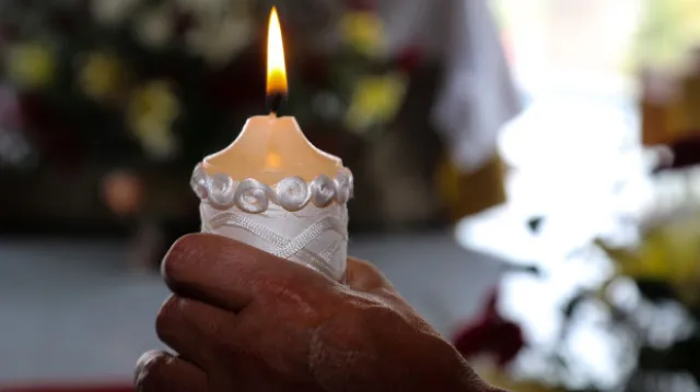 Why have a candle at home and when to light it