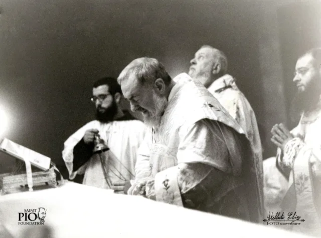 Padre Pio, an inner light revealed by unpublished photos