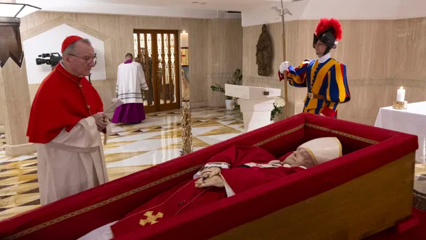 Prayer for the repose of the soul of Pope Francis (Photos)